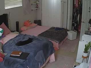 voyeurcam-house-charleys-room