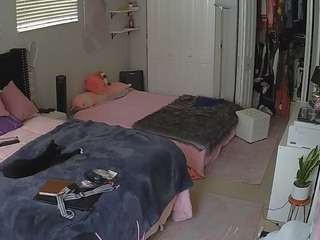voyeurcam-house-charleys-room