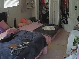 voyeurcam-house-charleys-room
