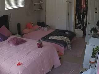 voyeurcam-house-charleys-room