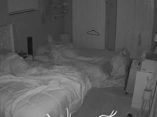 voyeurcam-house-charleys-room