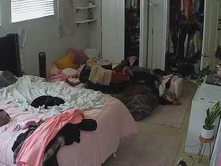 voyeurcam-house-charleys-room