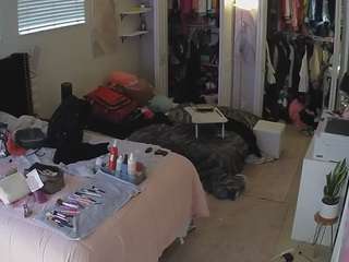 voyeurcam-house-charleys-room
