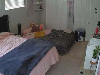 voyeurcam-house-charleys-room