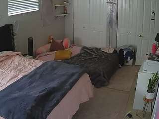 voyeurcam-house-charleys-room