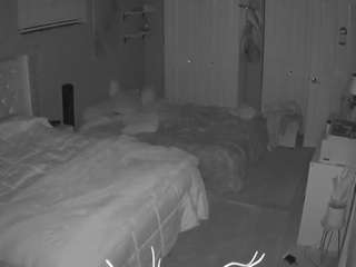 voyeurcam-house-charleys-room