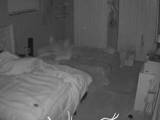 voyeurcam-house-charleys-room