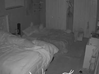 voyeurcam-house-charleys-room