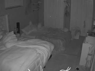 voyeurcam-house-charleys-room