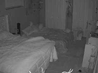 voyeurcam-house-charleys-room
