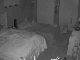 voyeurcam-house-charleys-room webcam