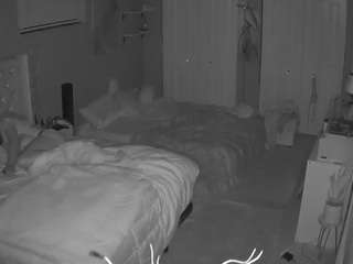voyeurcam-house-charleys-room