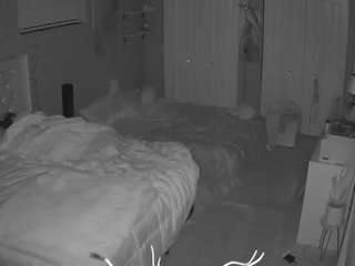 voyeurcam-house-charleys-room