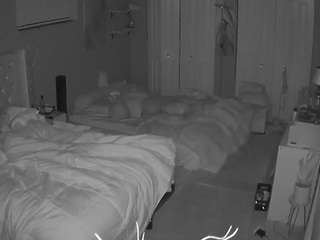 voyeurcam-house-charleys-room webcam