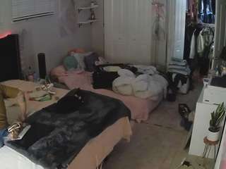 voyeurcam-house-charleys-room