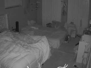 voyeurcam-house-charleys-room