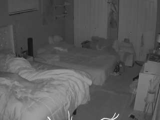 voyeurcam-house-charleys-room