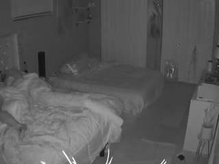 voyeurcam-house-charleys-room