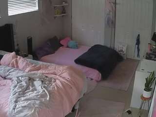 voyeurcam-house-charleys-room
