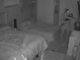 voyeurcam-house-charleys-room webcam