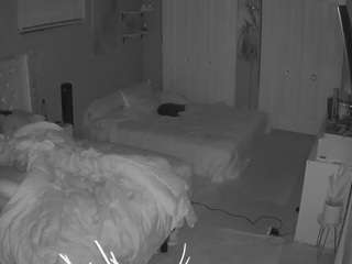 voyeurcam-house-charleys-room