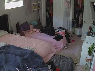 voyeurcam-house-charleys-room