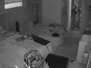 voyeurcam-house-charleys-room webcam