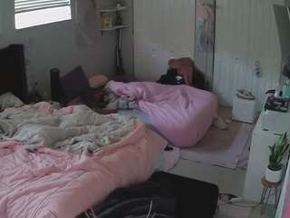 voyeurcam-house-charleys-room