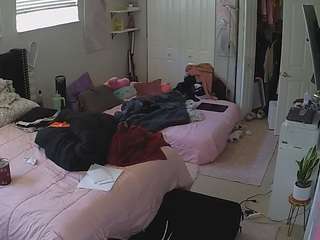 voyeurcam-house-charleys-room webcam