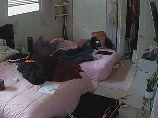 voyeurcam-house-charleys-room webcam