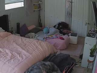 voyeurcam-house-charleys-room