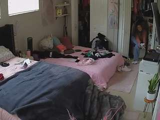voyeurcam-house-charleys-room