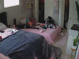 voyeurcam-house-charleys-room webcam
