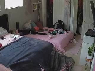 voyeurcam-house-charleys-room