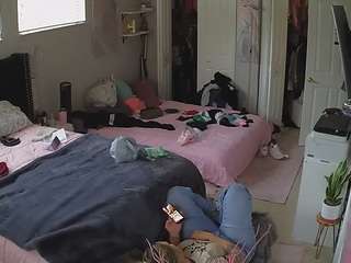 voyeurcam-house-charleys-room