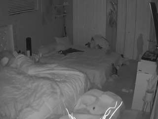 voyeurcam-house-charleys-room
