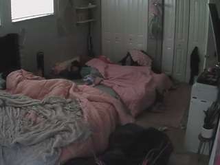 voyeurcam-house-charleys-room