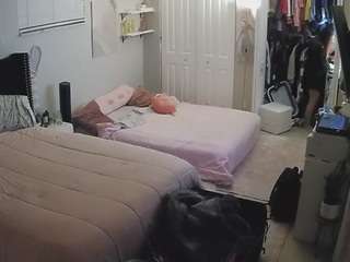 voyeurcam-house-charleys-room