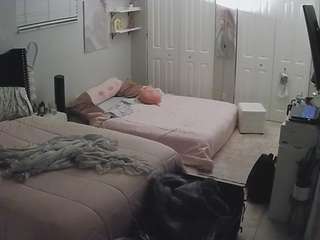 voyeurcam-house-charleys-room