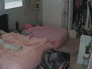 voyeurcam-house-charleys-room