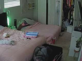 voyeurcam-house-charleys-room