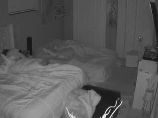 voyeurcam-house-charleys-room
