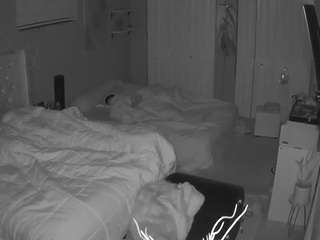 voyeurcam-house-charleys-room webcam