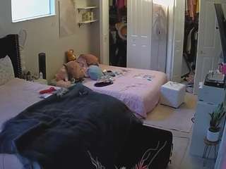 voyeurcam-house-charleys-room