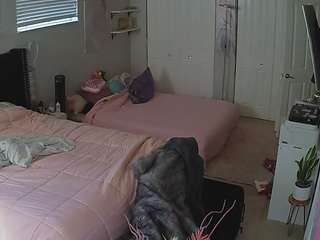 voyeurcam-house-charleys-room webcam