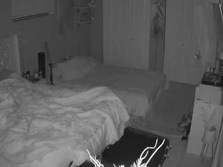 voyeurcam-house-charleys-room