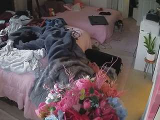 voyeurcam-house-charleys-room