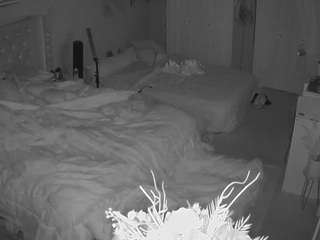 voyeurcam-house-charleys-room