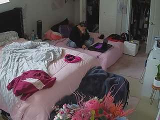 voyeurcam-house-charleys-room