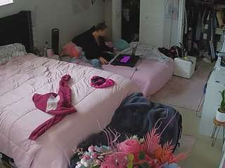 voyeurcam-house-charleys-room